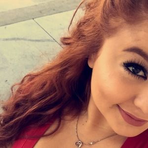 Meet your Posher, Yris